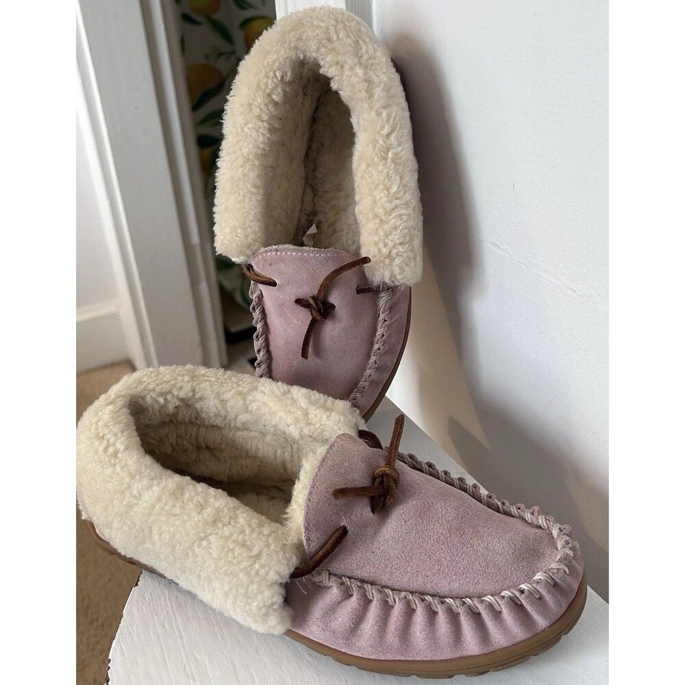 LL Bean Wicked Good Shearling Lined Suede Moccasin Slippers Soft Pink Womens 7